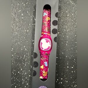 NWT Disney Magicband+ Magenta Sweet Treats